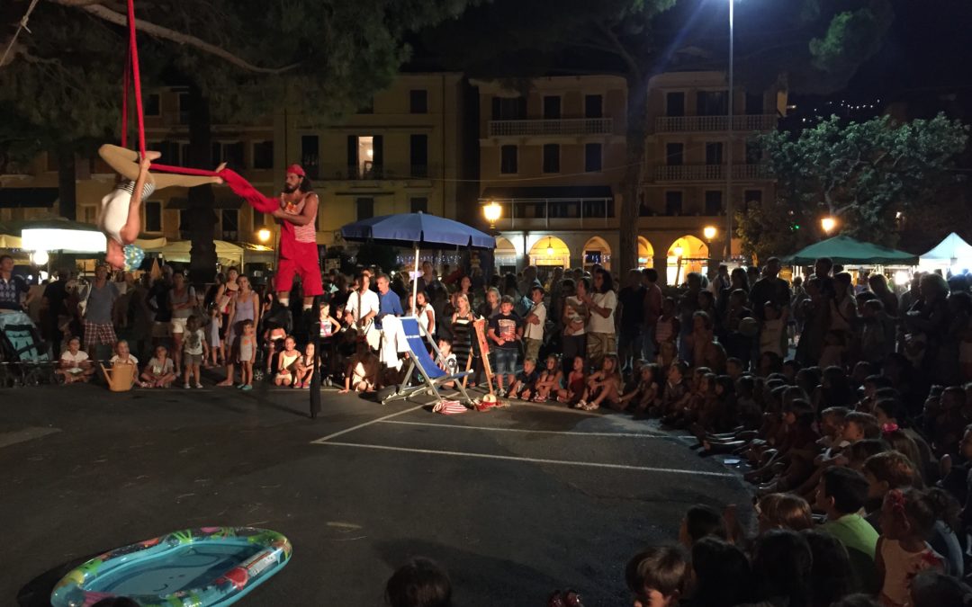 PerAriaePerTerra – A testa in giù | Progetto circo, La Spezia (SP)