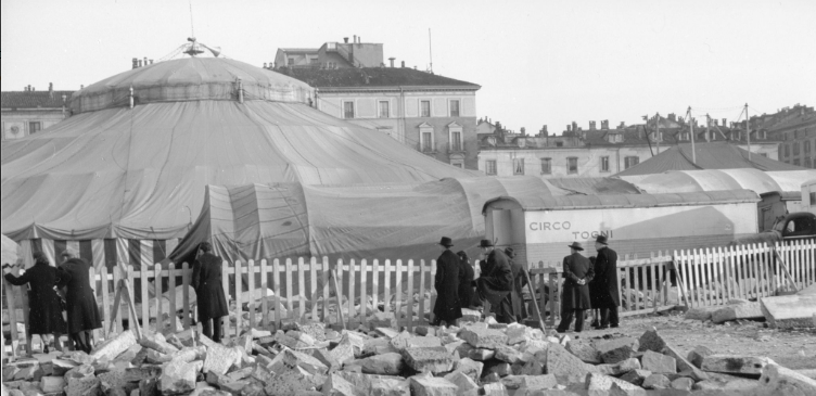 Per il circo che aspetta